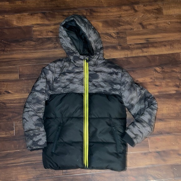 Michael Kors Camo WinterCoat ⭐️ - Picture 1 of 1